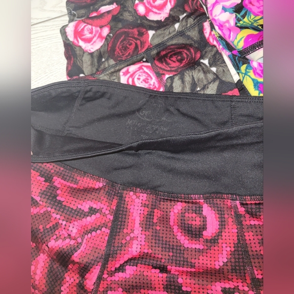 Betsey Johnson Performance Cropped Leggings - lot of 3 - Picture 7 of 7